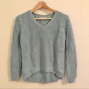 V-neck sweater | Tiffany blue